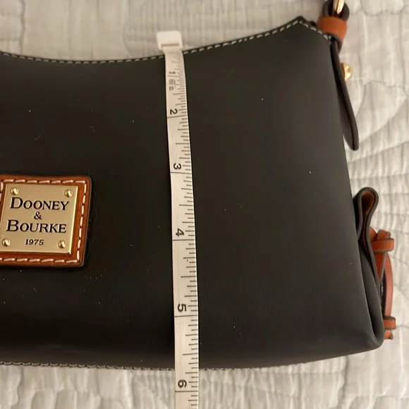 NWT Dooney & Bourke black leather purse - Picture 13 of 16
